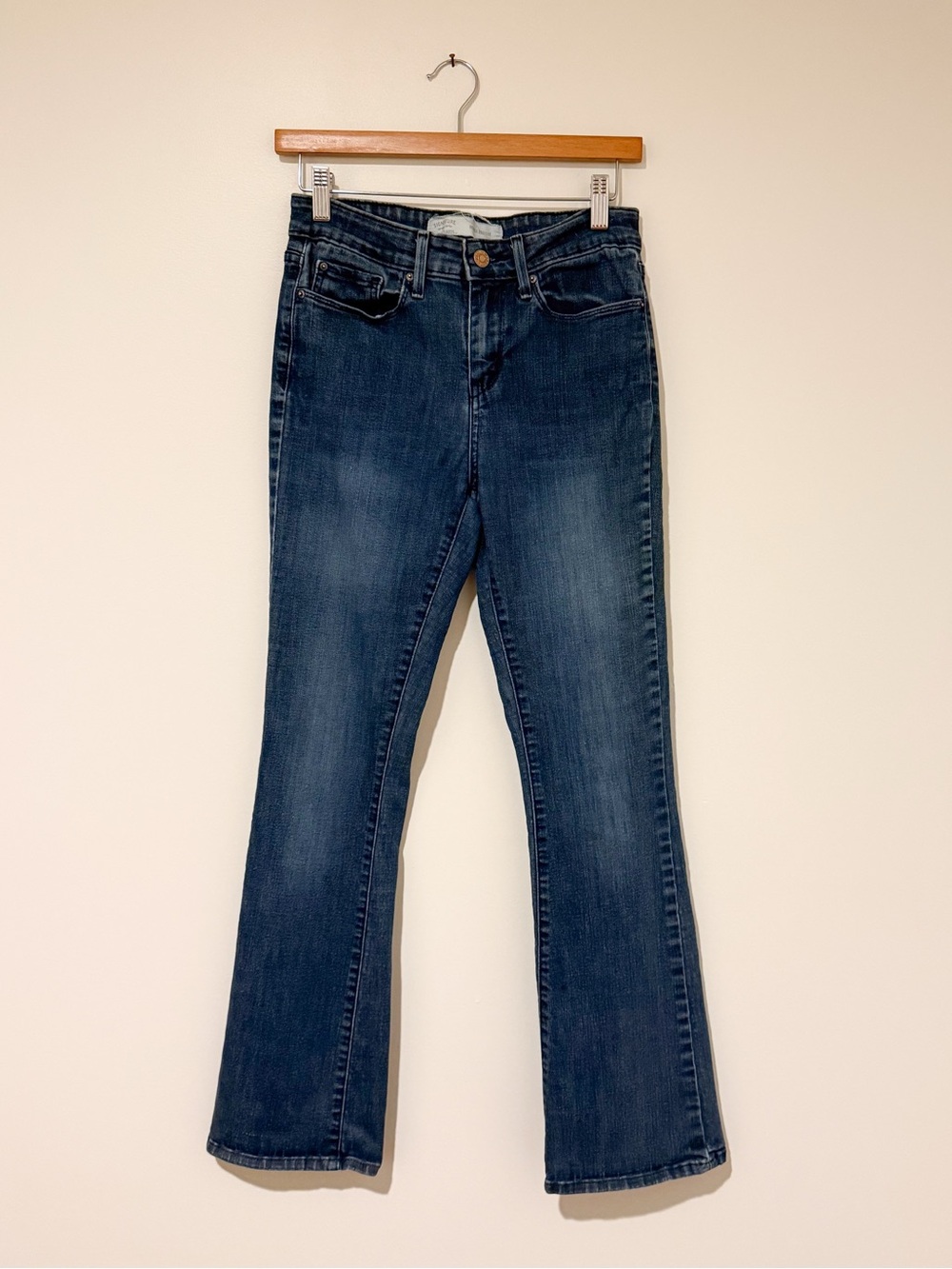 Levi’s Signature Women's Dark Blue Mid Rise Bootcut Jeans